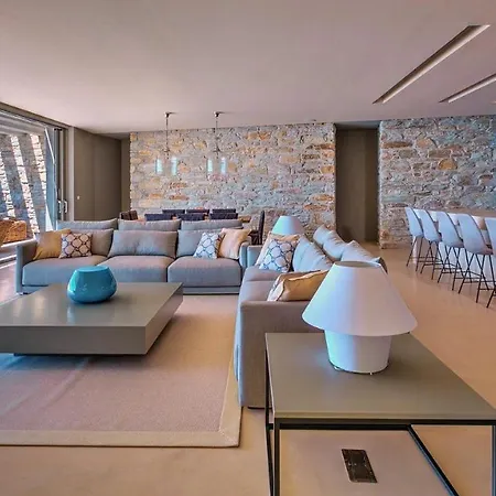 Private 3 Bedroom Luxury Peaceful Mylo W Pool Close To Mylopotas Beach Villa *